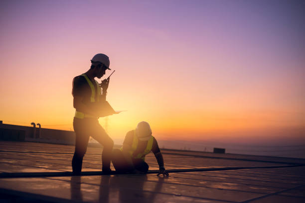 Best Flat Roof Repair Services  in Hurley, WI